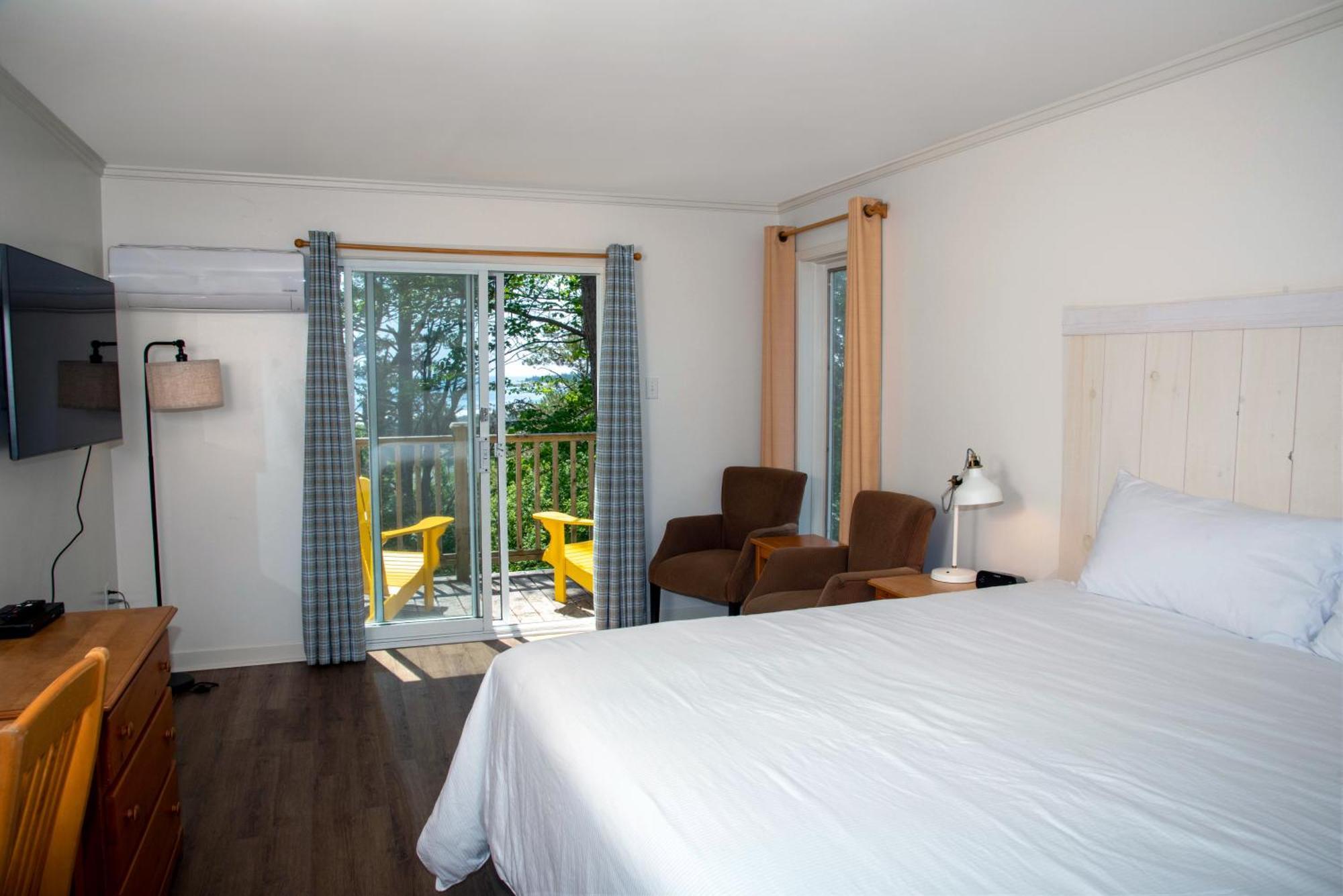 Hotel White Point 4*